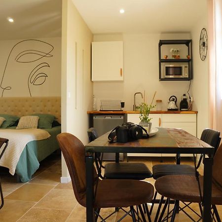 La Suite Du Mas Lauseta - Clim Et Park Aigues-Mortes Exterior foto